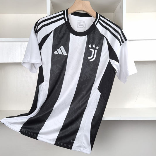 Juventus 2024/25 Home Jersey