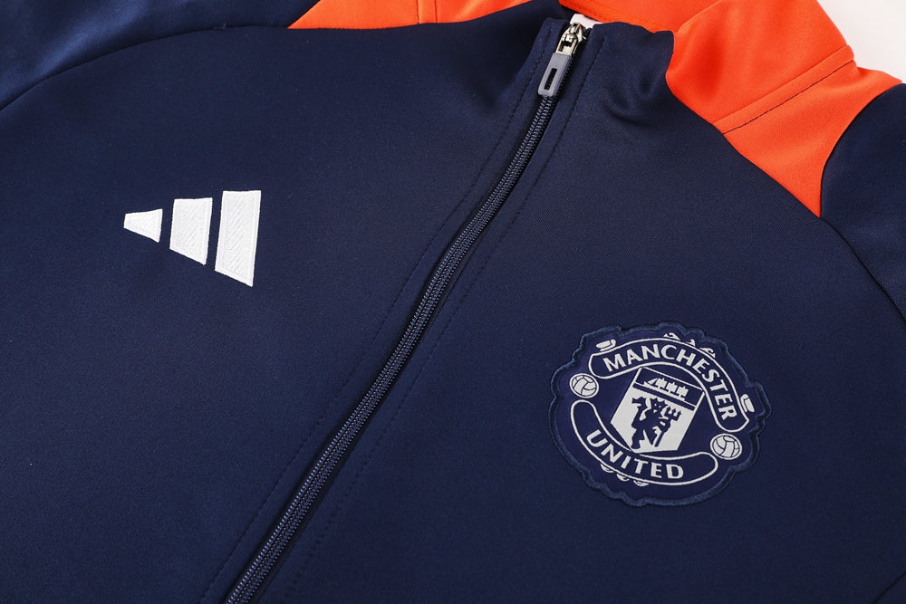 Manchester united Sweatshirt Kit 2024/25