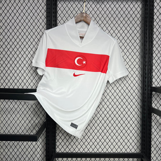 Turkey Euro 2024 home jersey